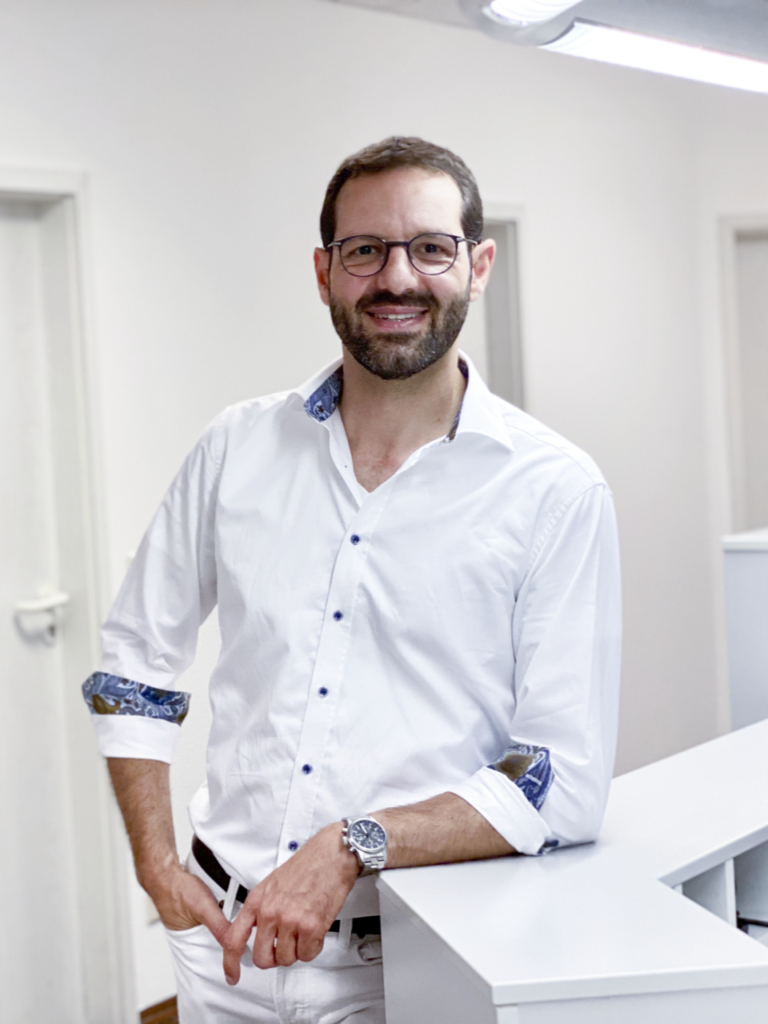 Urologie Dr. Janzer & Dr. Baermann & Dr. Grupp Vita Dr. Med. Iyad Deeb - Urologie Deeb